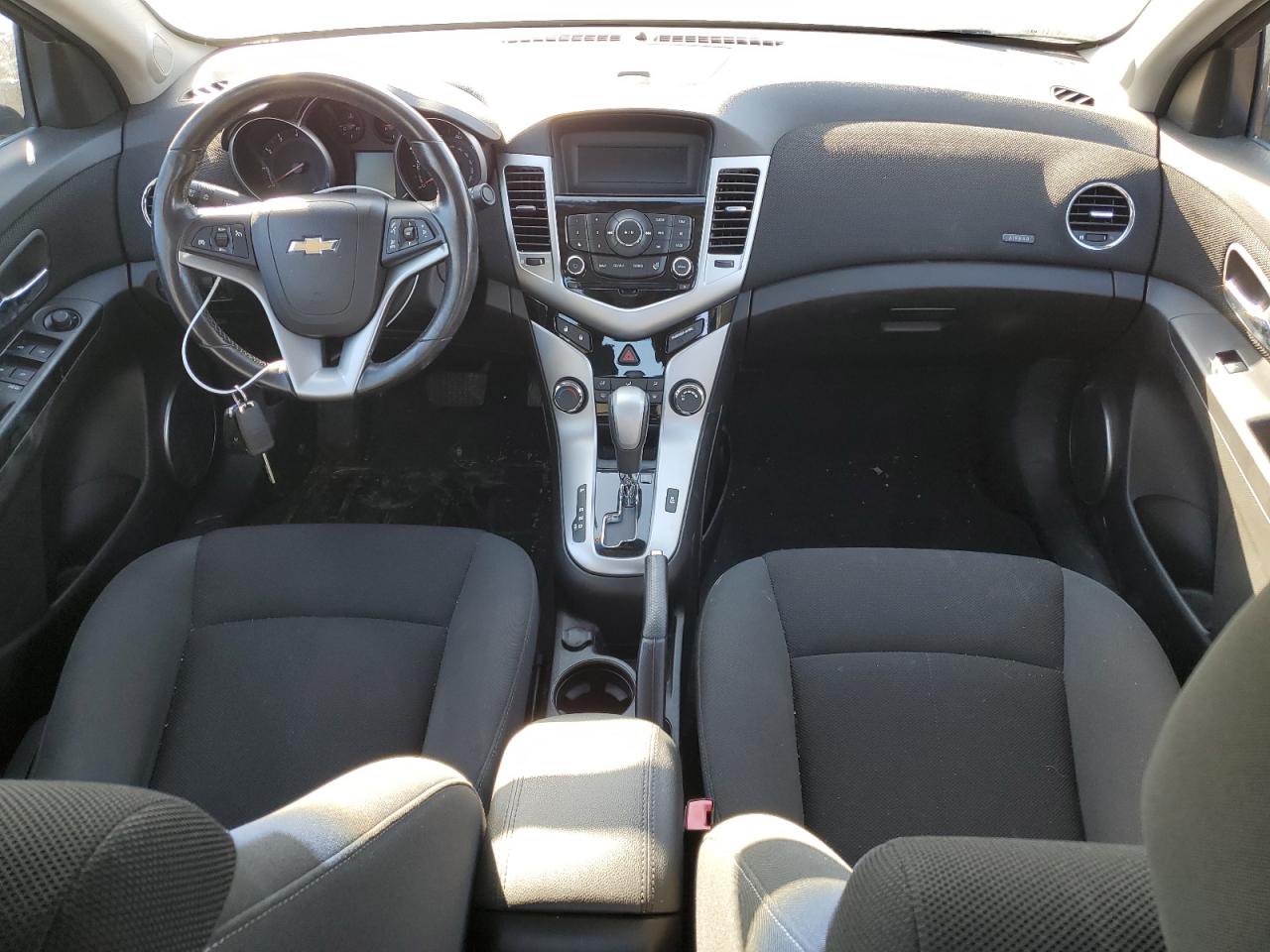 2011 Chevrolet Cruze - Image 8