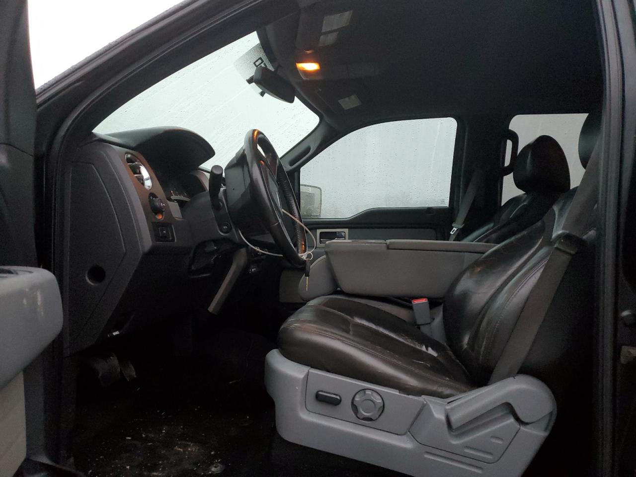 2011 Ford F-150 - Image 7