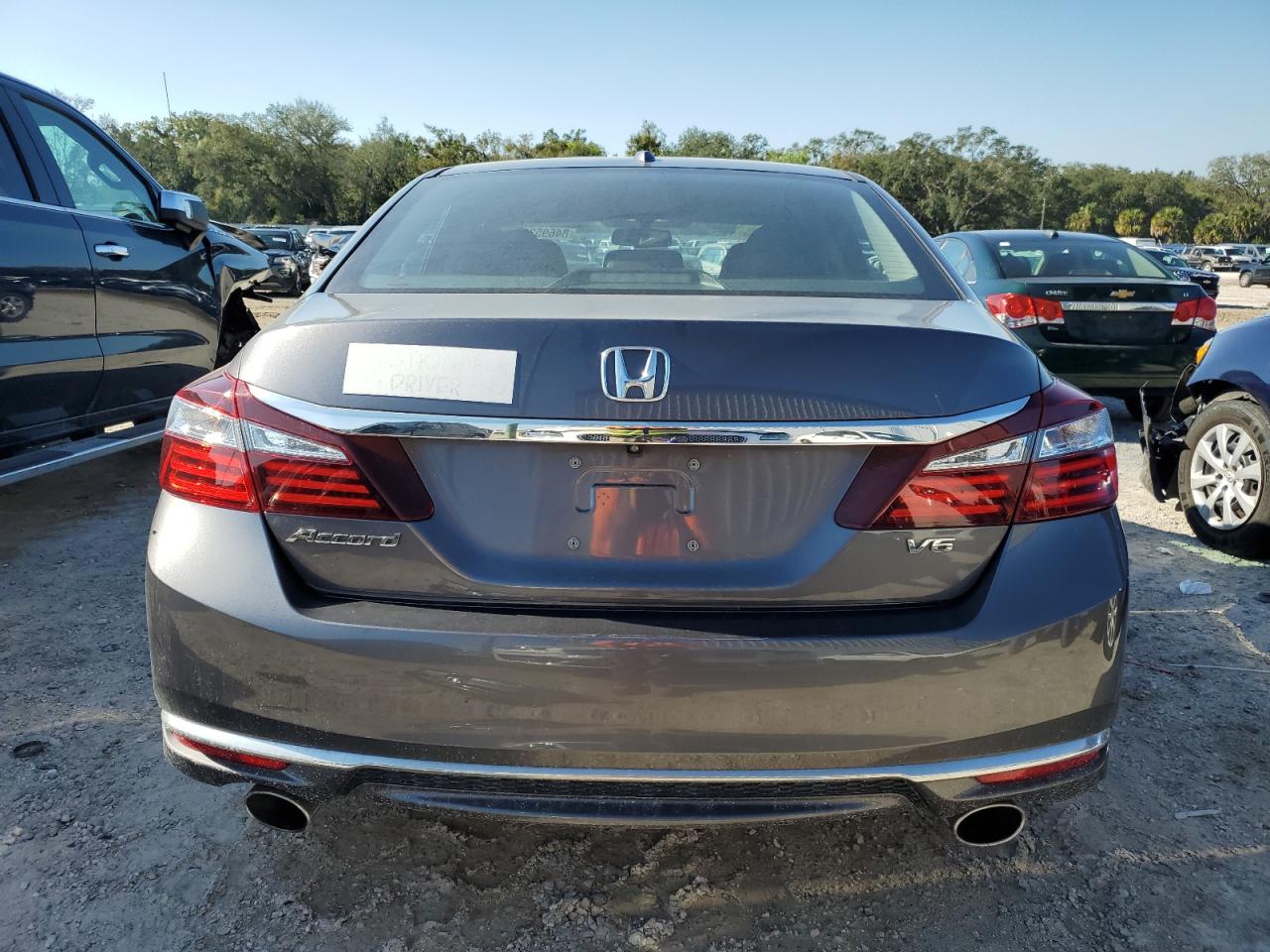 VIN 1HGCR3F86HA037336 2017 HONDA ACCORD no.6