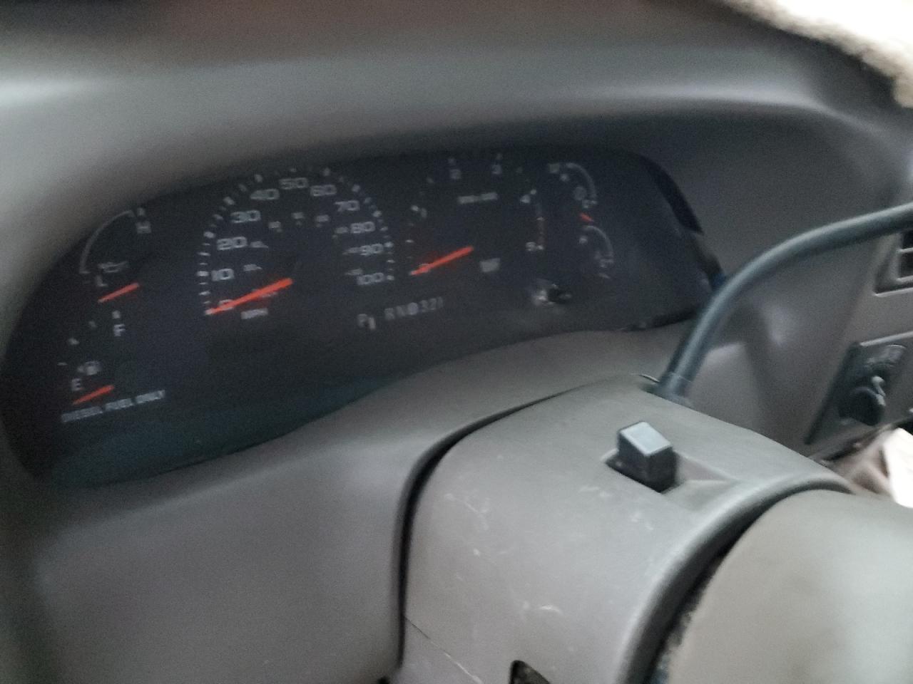 2003 Ford F250 - Image 9