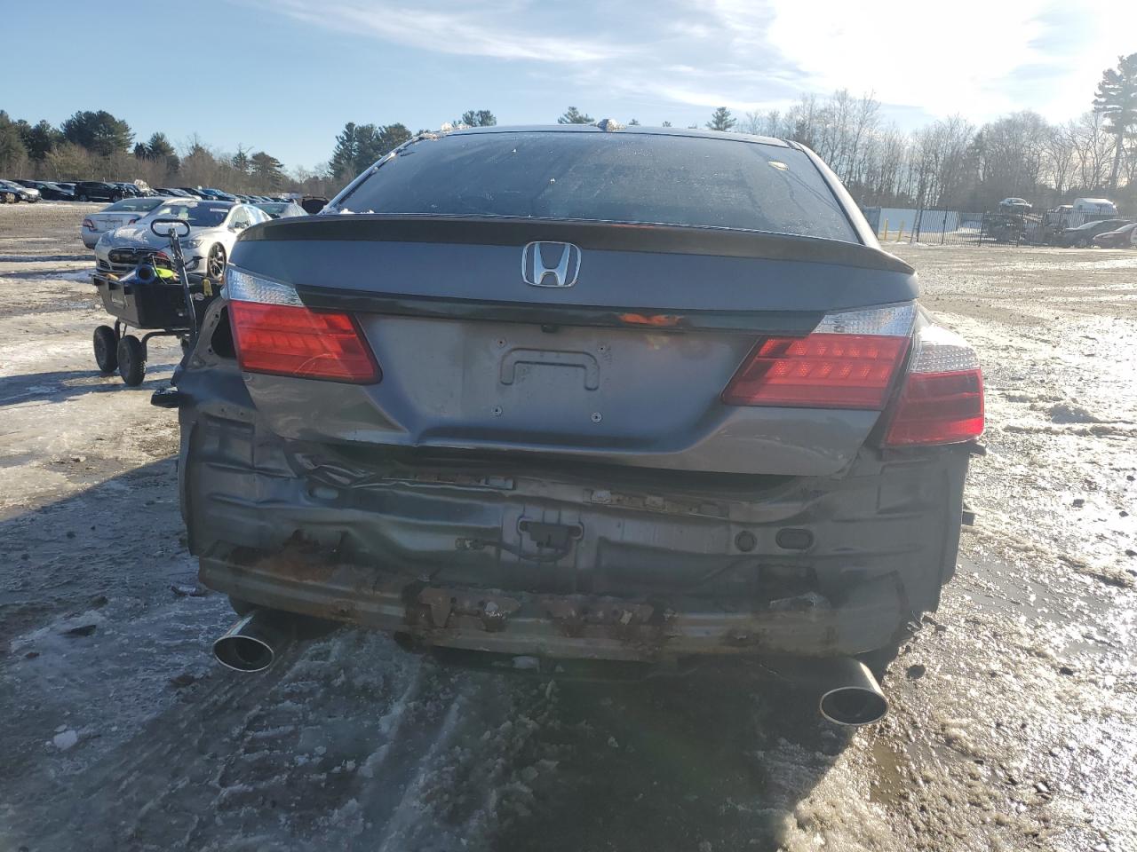 VIN 1HGCR3F83DA015367 2013 HONDA ACCORD no.6