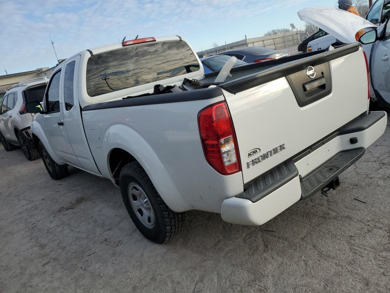 2017 Nissan Navara (Frontier) - Image 2