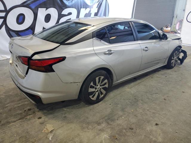  NISSAN ALTIMA 2019 Srebrny