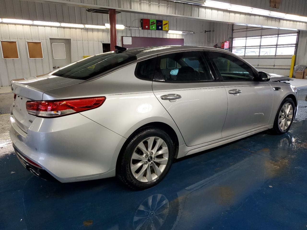 2016 Kia Optima - Image 3