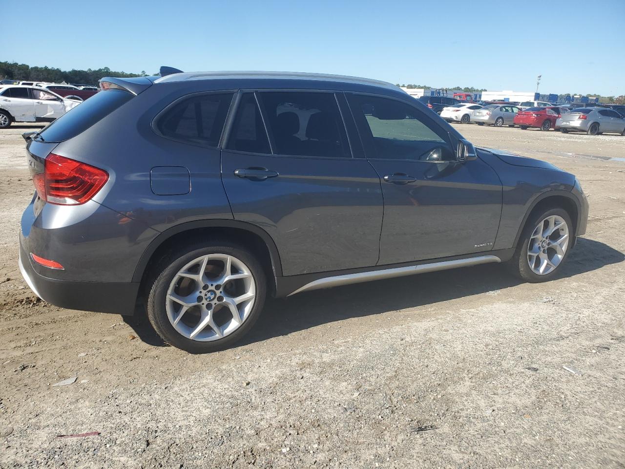 VIN WBAVM1C59EVW50833 2014 BMW X1 no.3