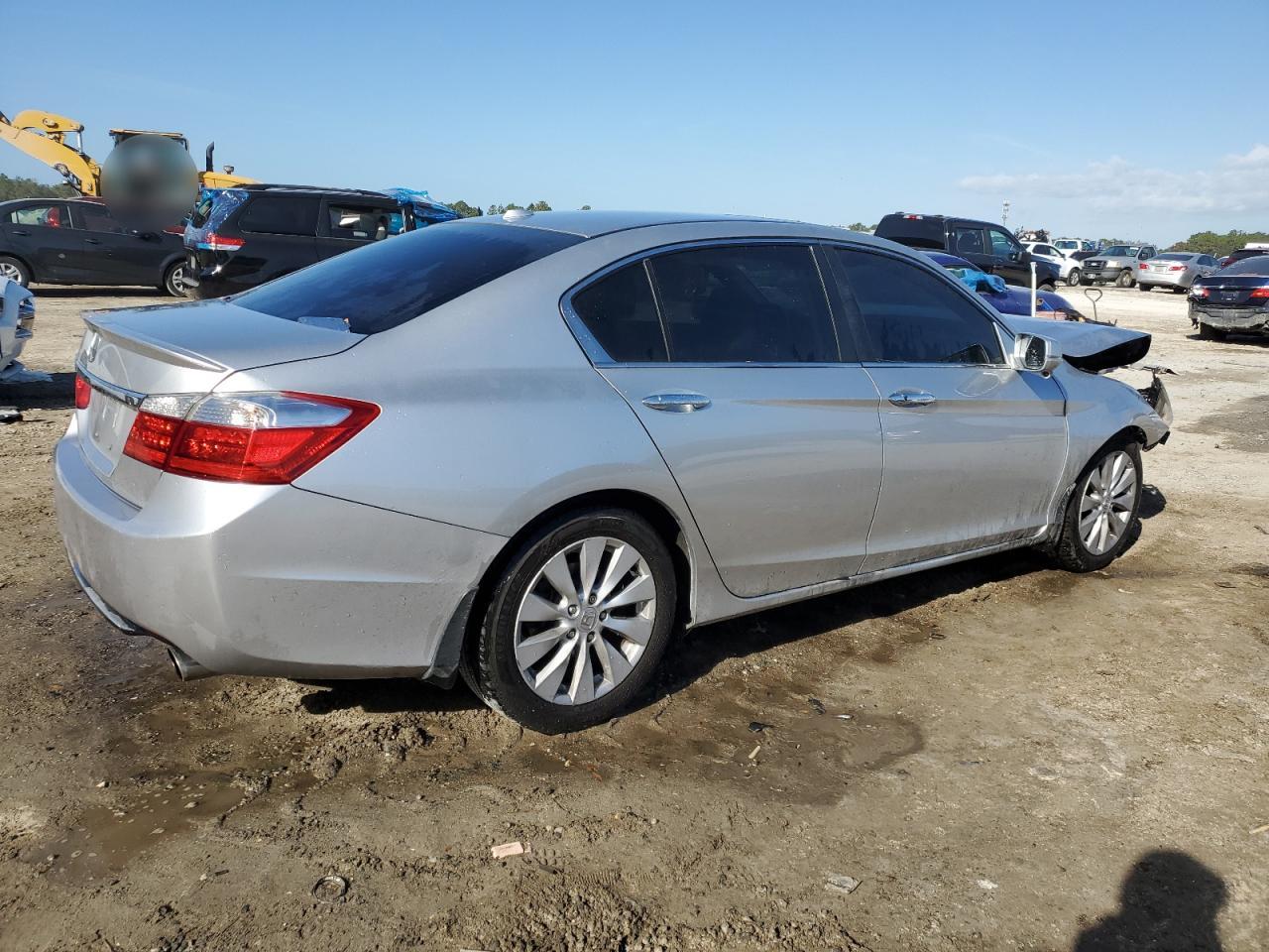 VIN 1HGCR2F82DA156540 2013 HONDA ACCORD no.3