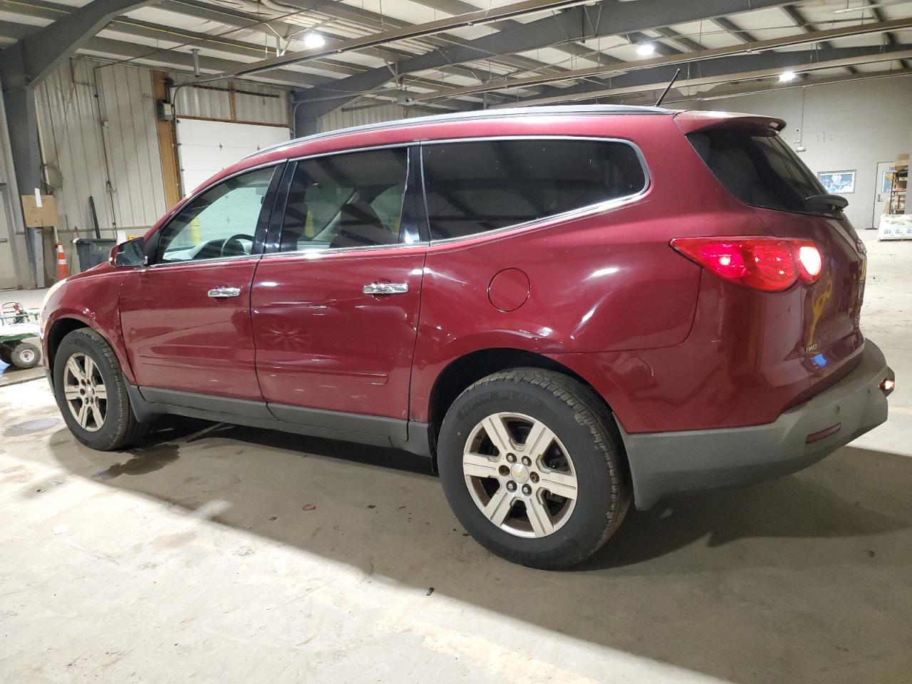 2010 Chevrolet Traverse - Image 2