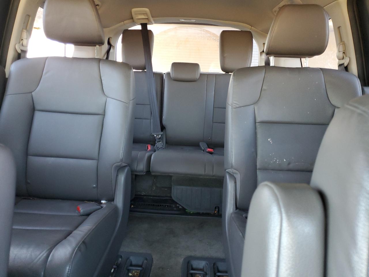 2015 Honda Odyssey - Image 10