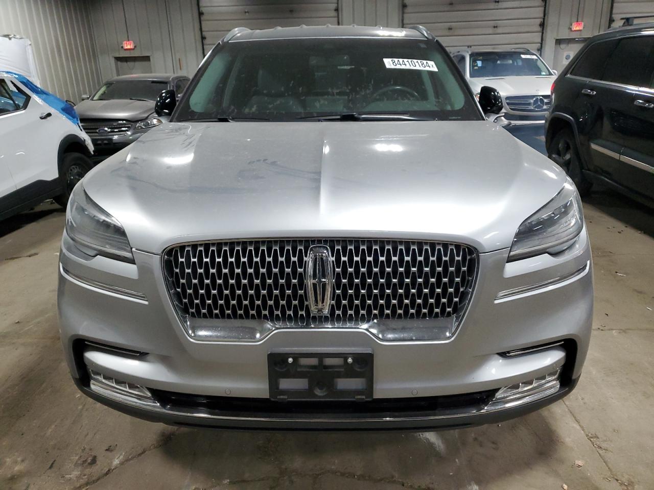 2020 Lincoln Aviator - Image 5