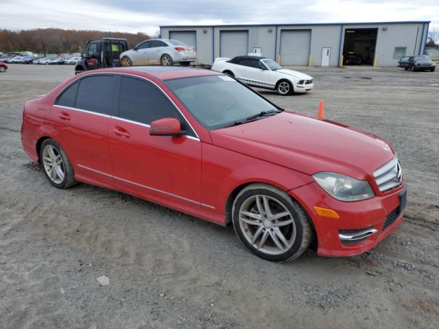  MERCEDES-BENZ C-CLASS 2013 Czerwony