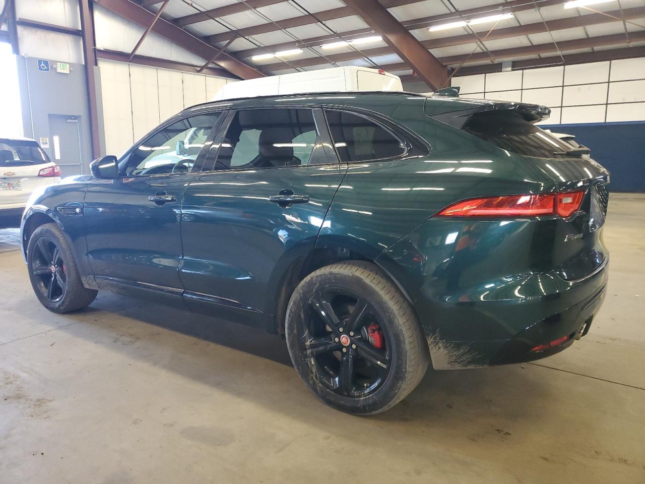 VIN SADCM2BV9HA881488 2017 JAGUAR F-PACE no.2