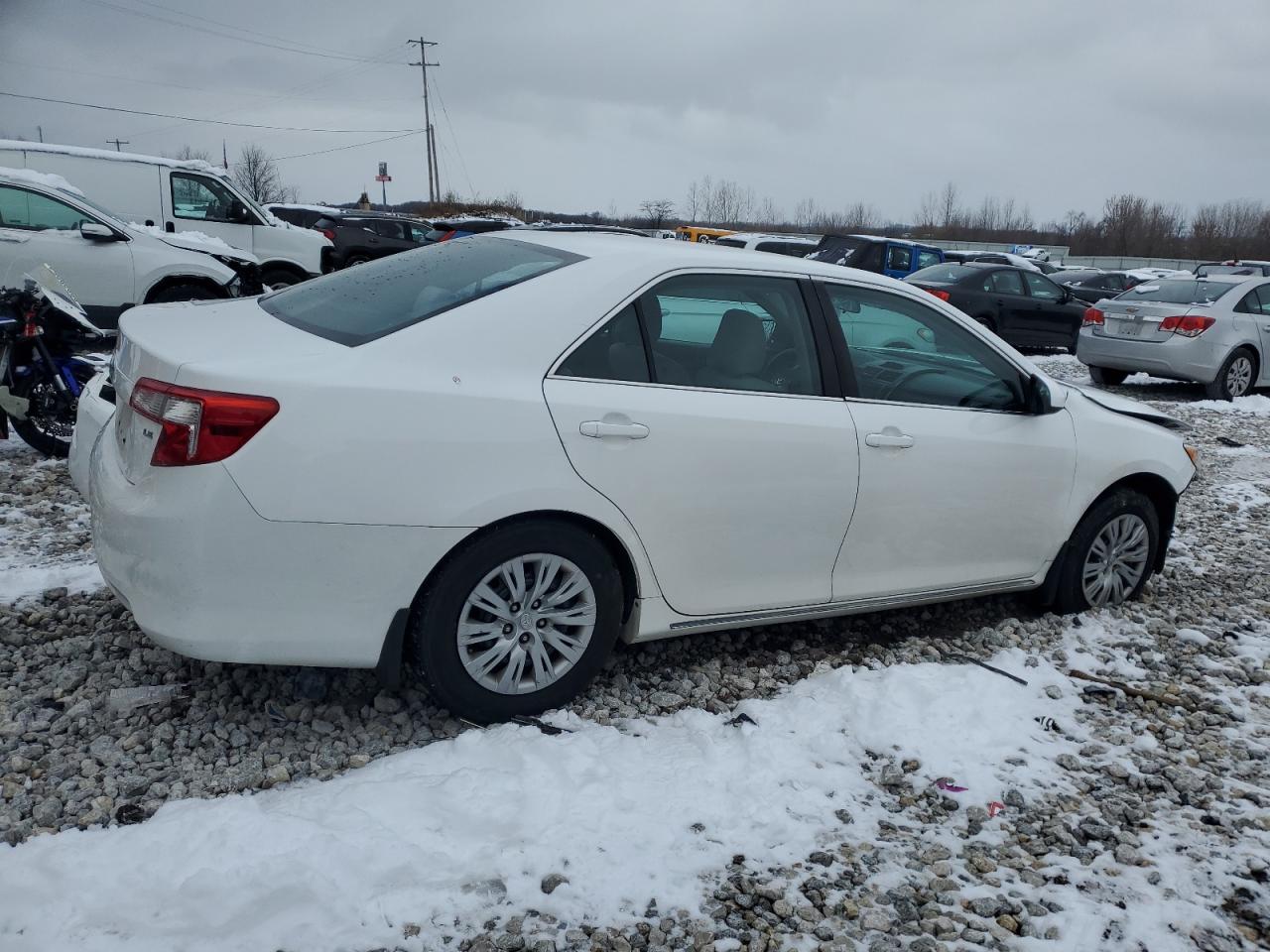 VIN 4T1BF1FK8DU290424 2013 TOYOTA CAMRY no.3