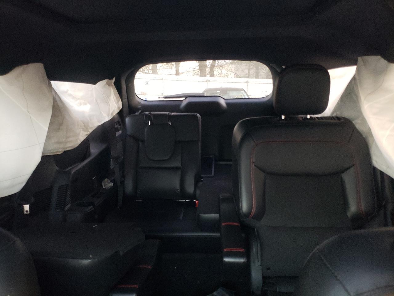 2022 Ford Explorer - Image 10