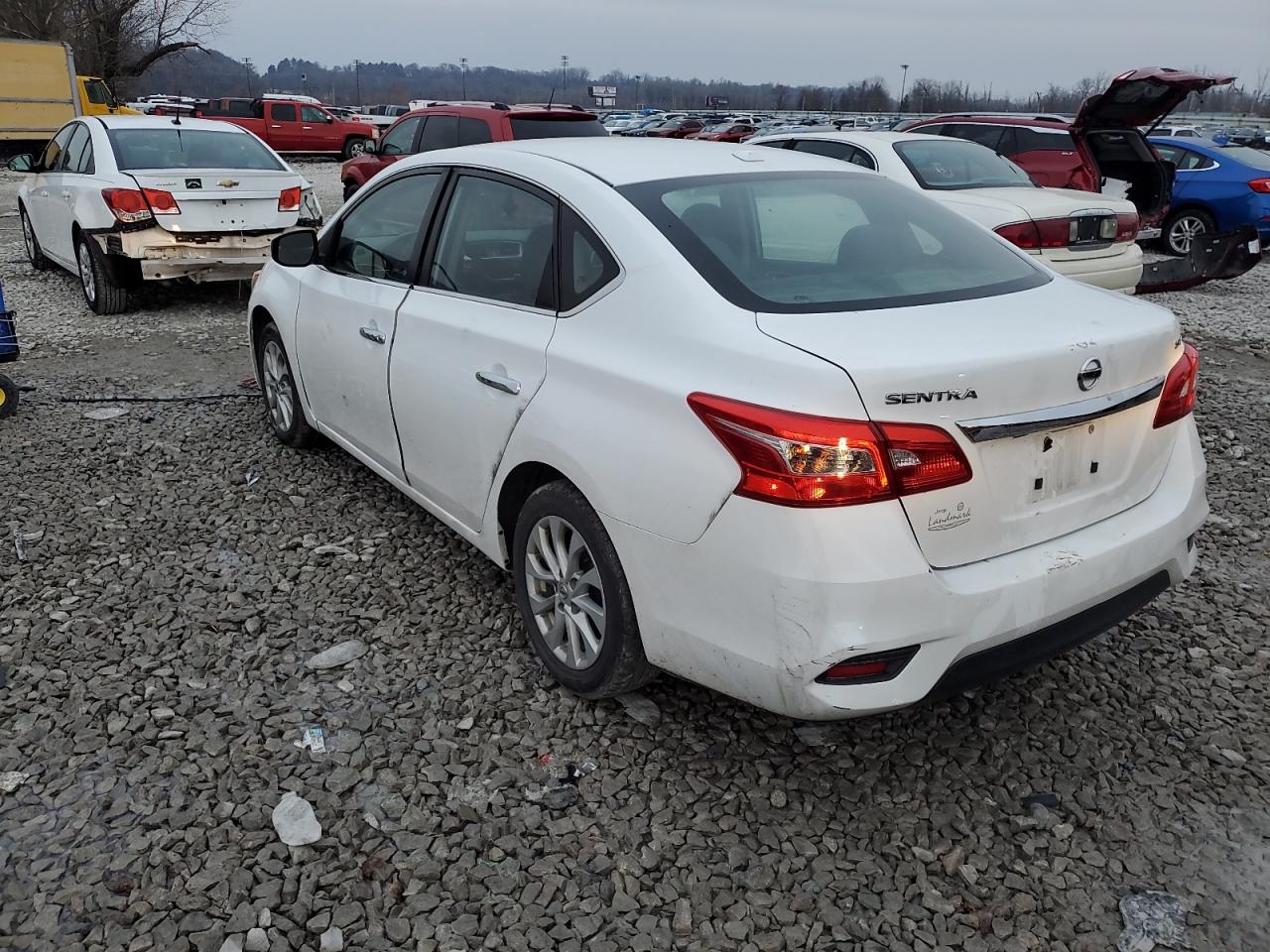 VIN 3N1AB7AP6JL643060 2018 NISSAN SENTRA no.2