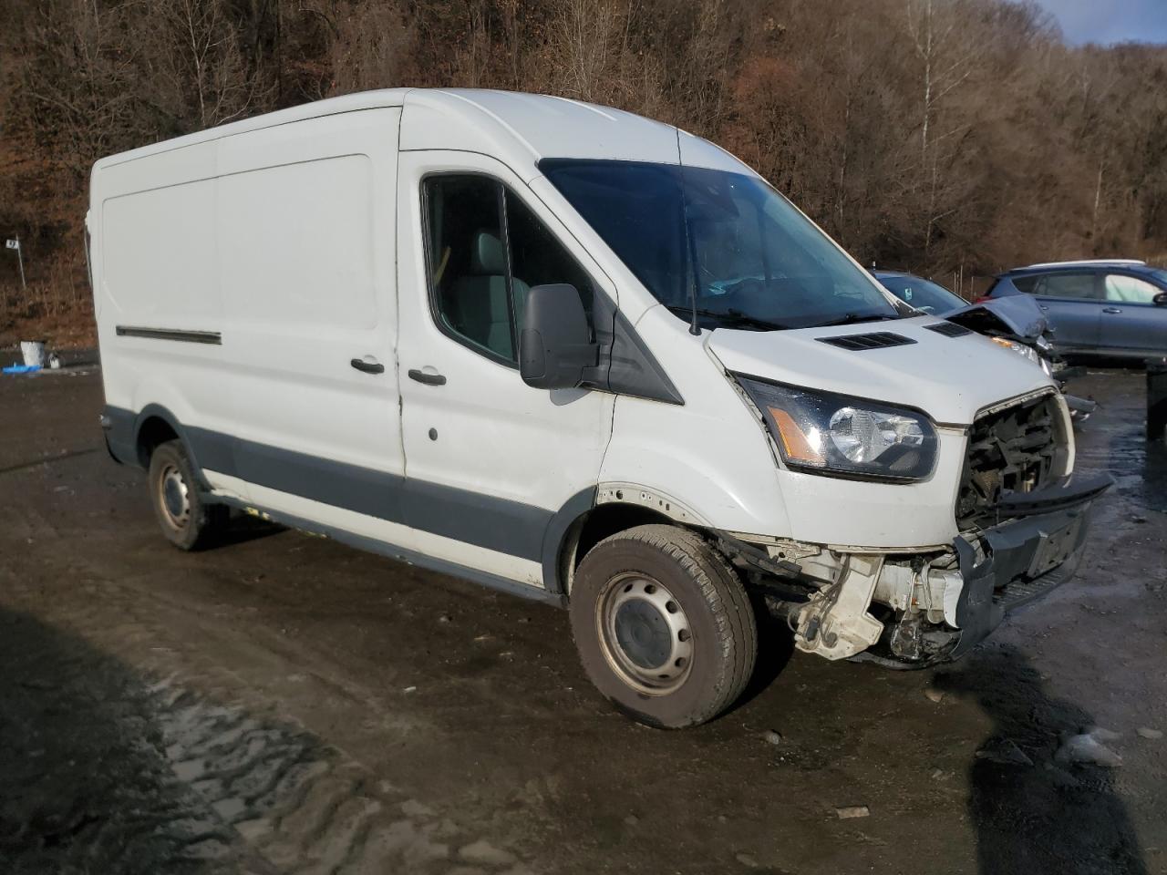 VIN 1FTYR2CM1JKA03076 2018 FORD TRANSIT no.4