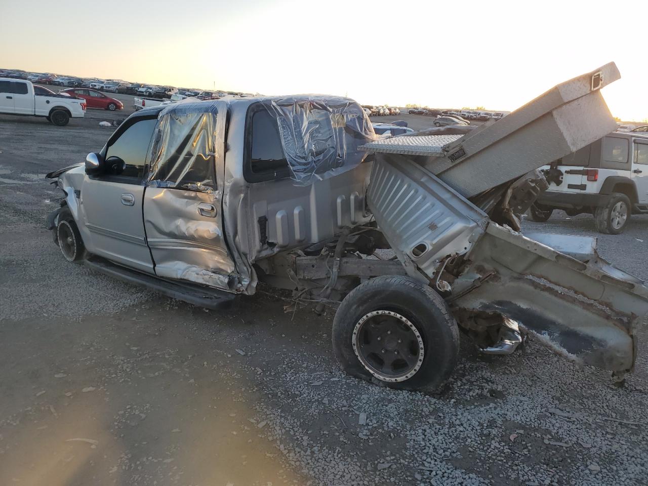 2002 Ford F-150 - Image 2