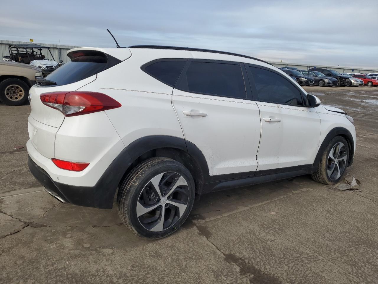 VIN KM8J33A20HU580069 2017 HYUNDAI TUCSON no.3