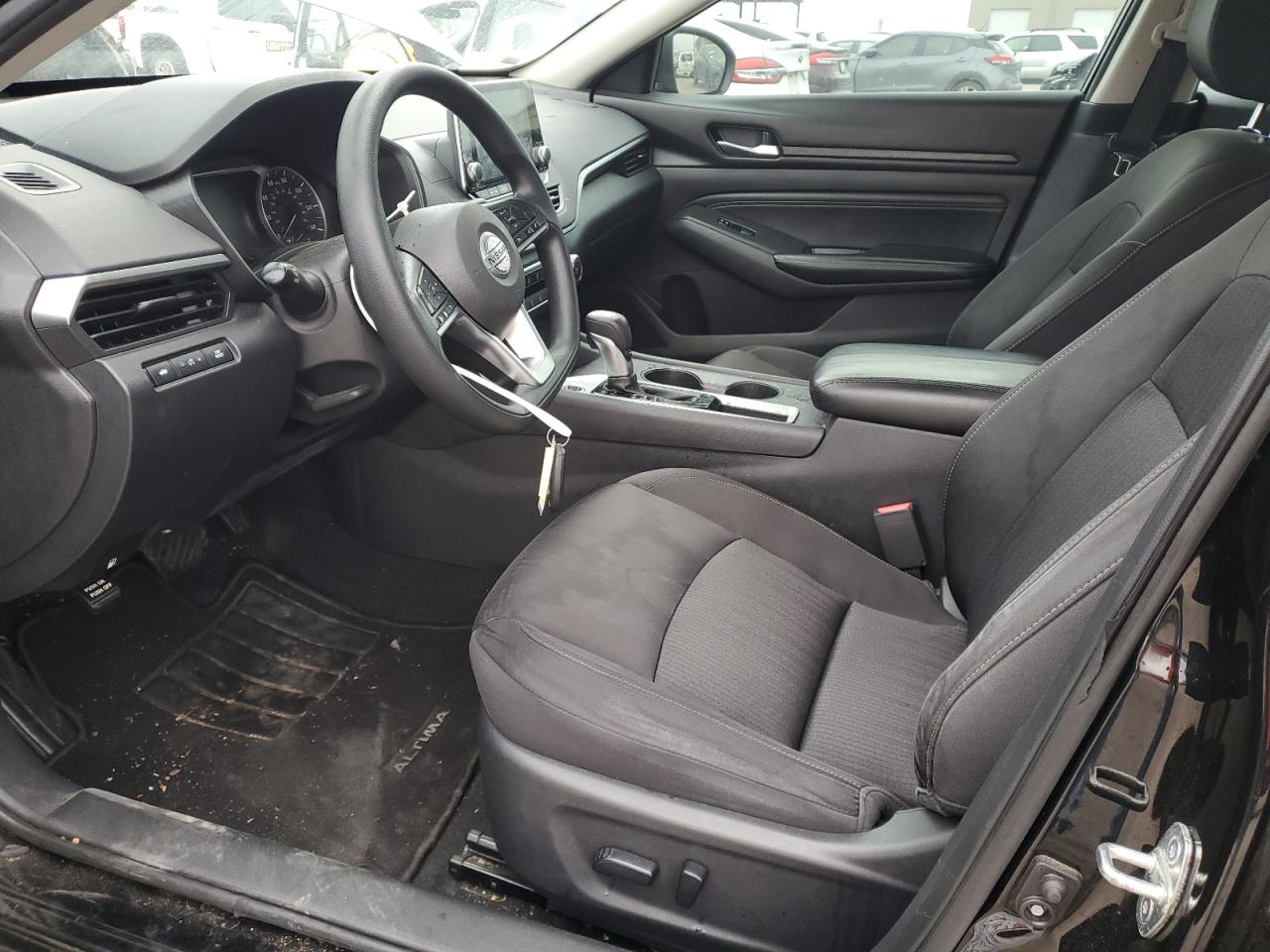 2020 Nissan Altima - Image 7