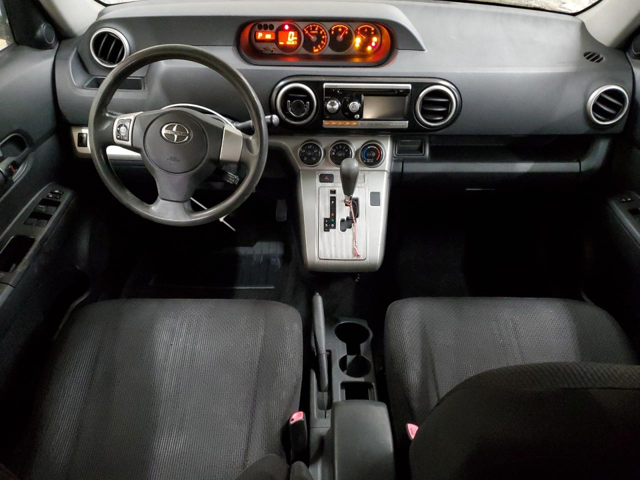 2010 Scion xB - Image 8