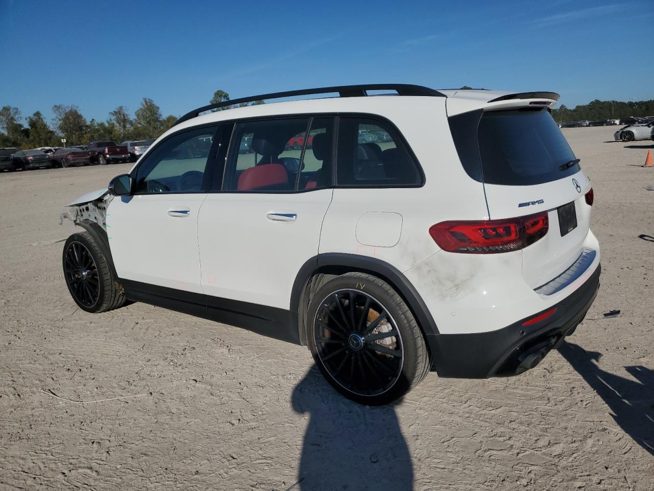 2022 Mercedes-Benz GLB - Image 2