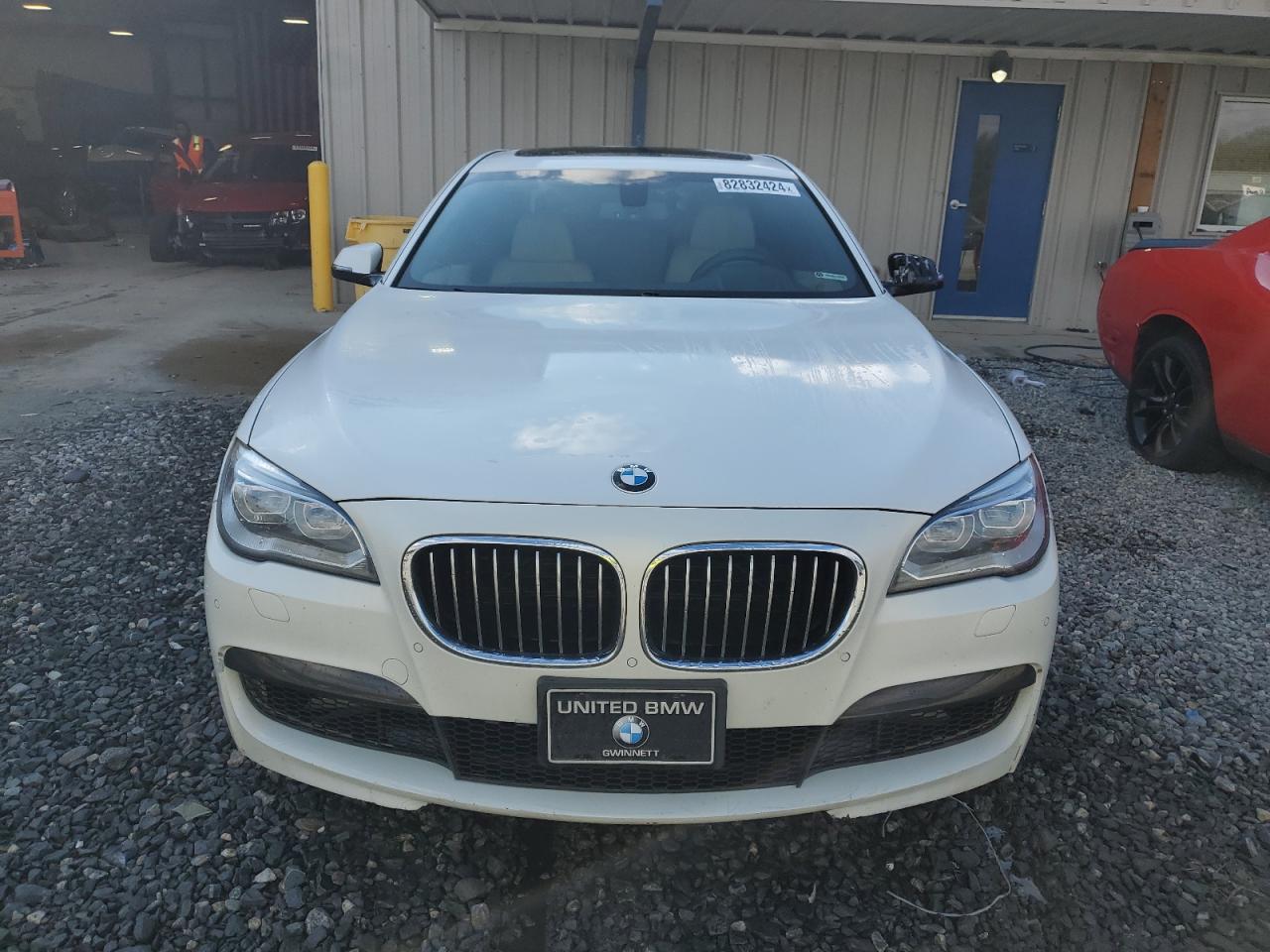 VIN WBAYE8C53DDE22353 2013 BMW 7 SERIES no.5