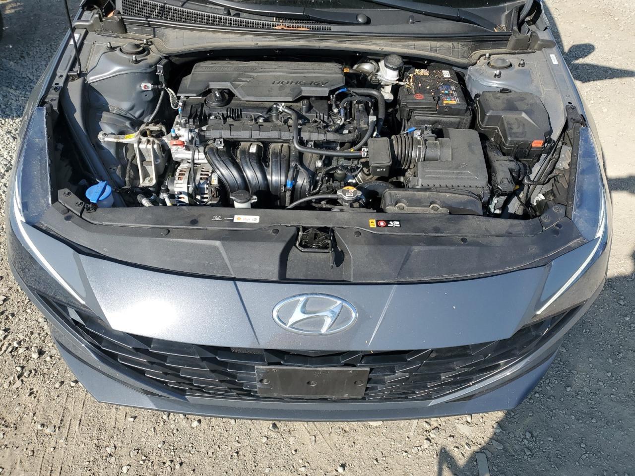 2023 Hyundai Elantra - Image 13