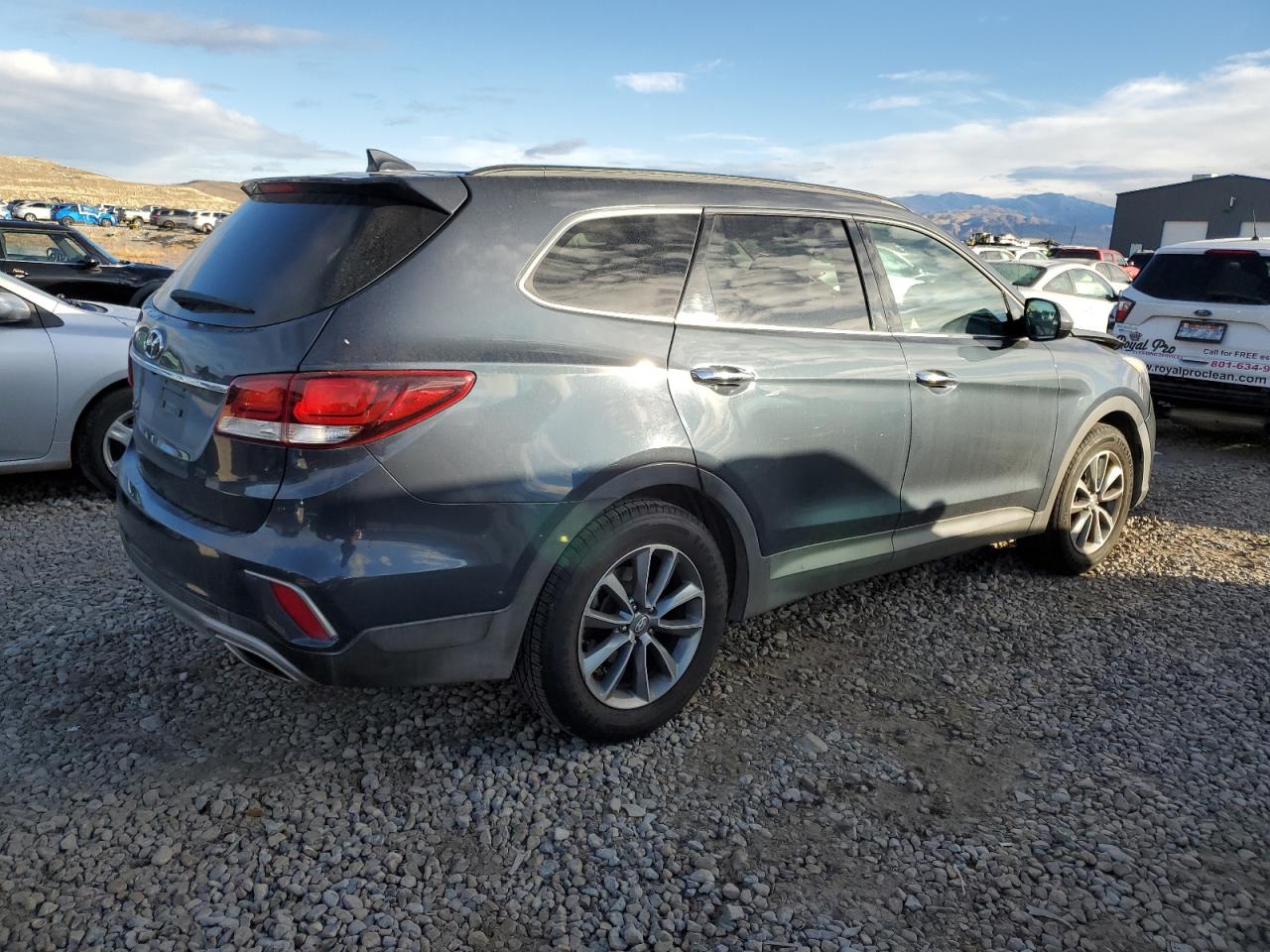 2017 Hyundai Santa Fe - Image 3