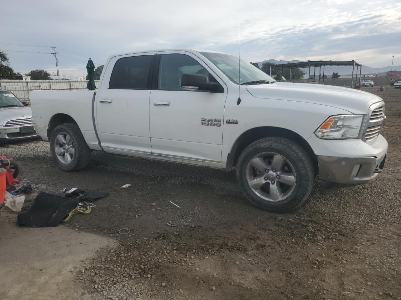 VIN 1C6RR7LT6FS638138 2015 RAM 1500 no.4