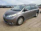 2014 Toyota Sienna Xle للبيع في Houston، TX - Side