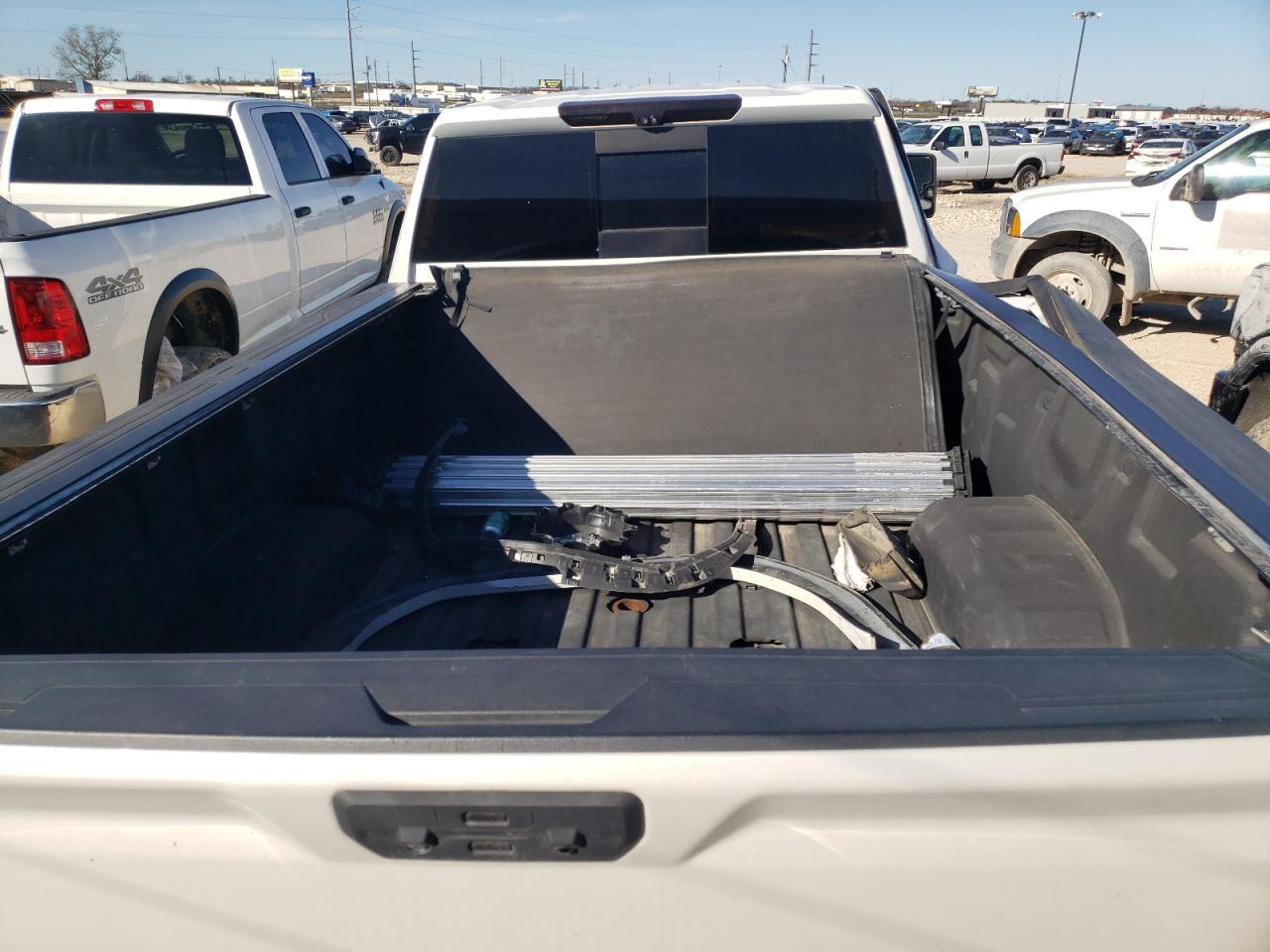 2021 GMC Sierra - Image 10