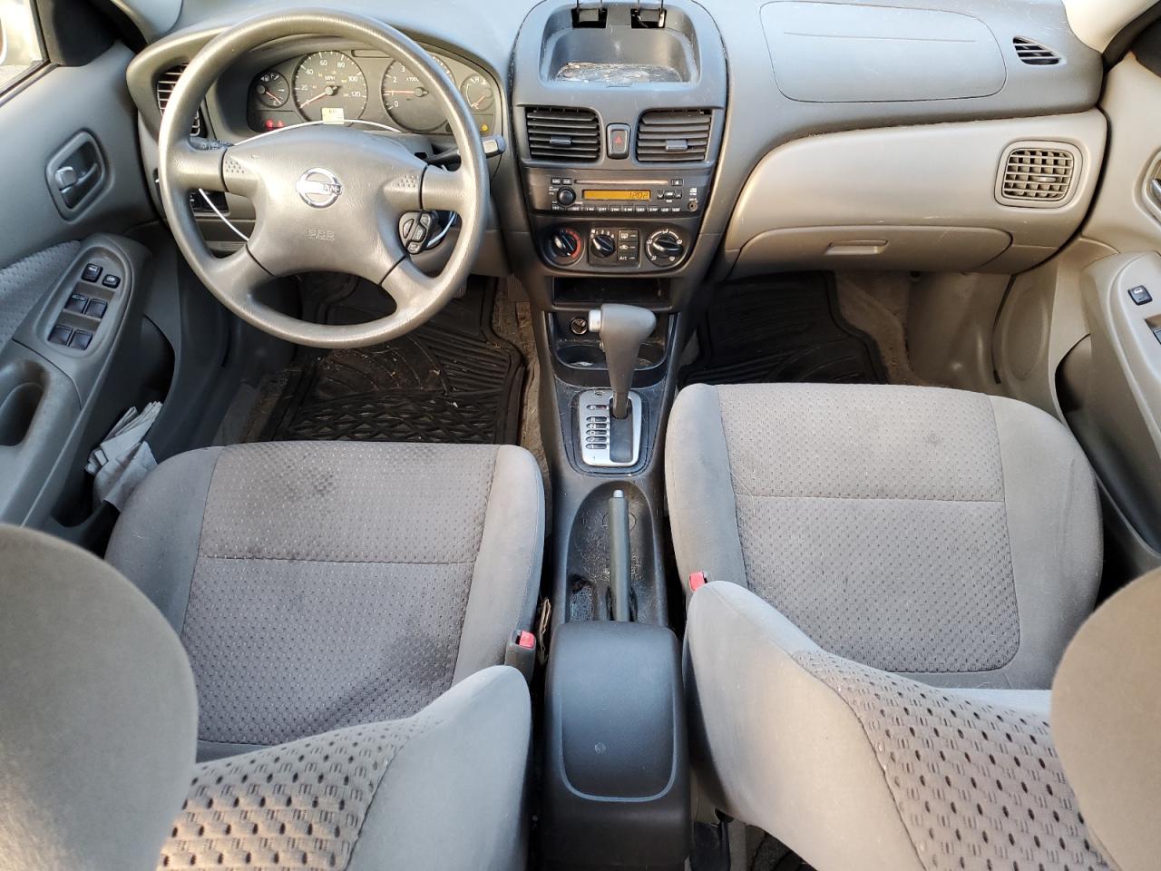2005 Nissan Sentra - Image 8