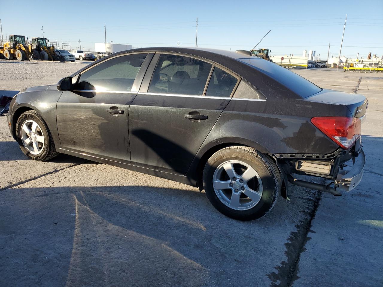 VIN 1G1PE5SB0G7220602 2016 CHEVROLET CRUZE no.2