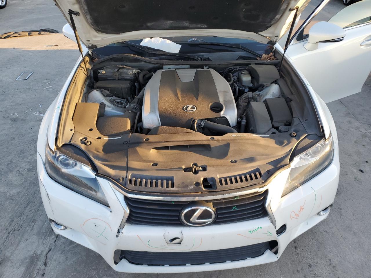 2015 Lexus GS - Image 11