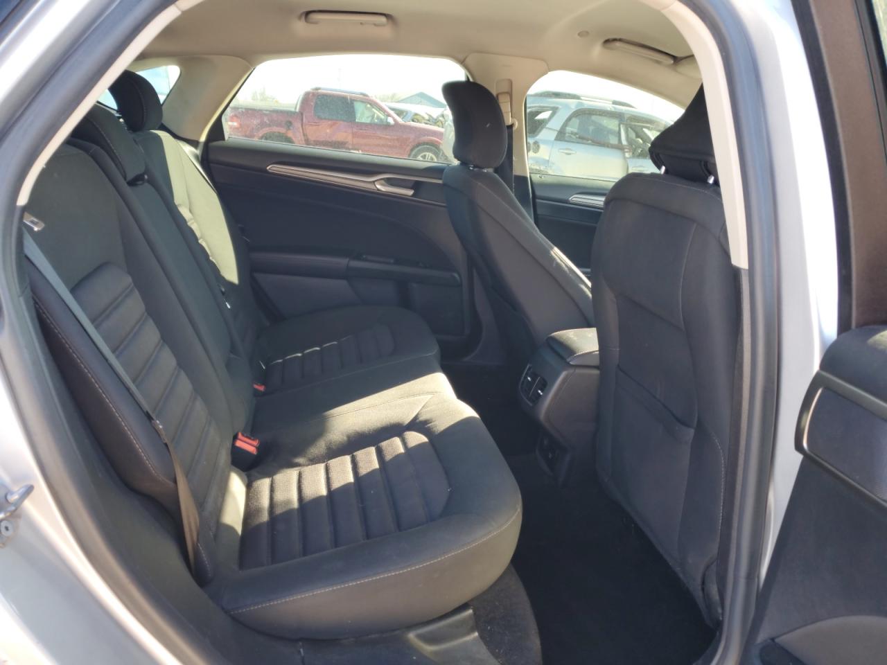 2017 Ford Fusion - Image 10