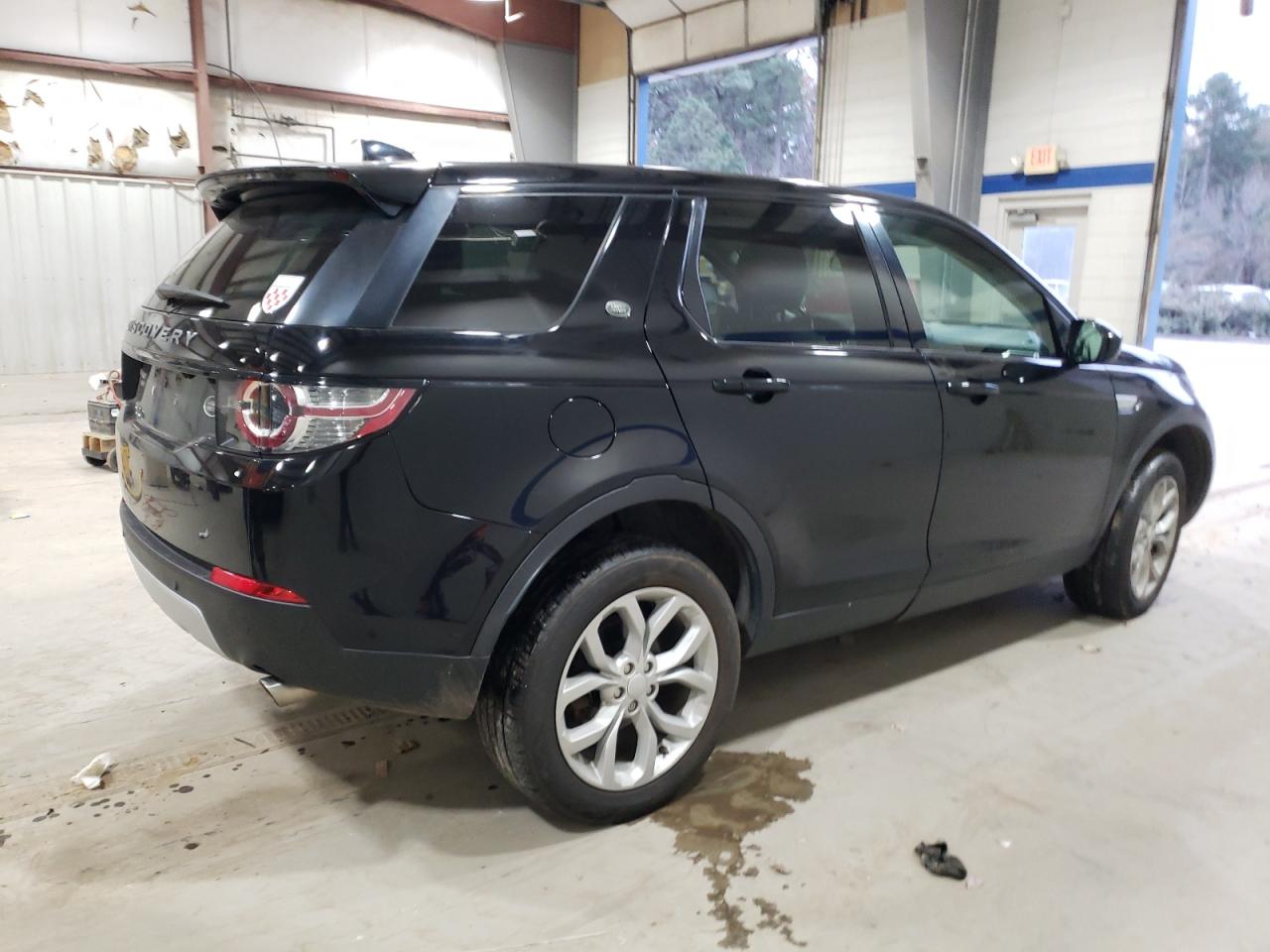 2018 Land Rover Discovery - Image 3