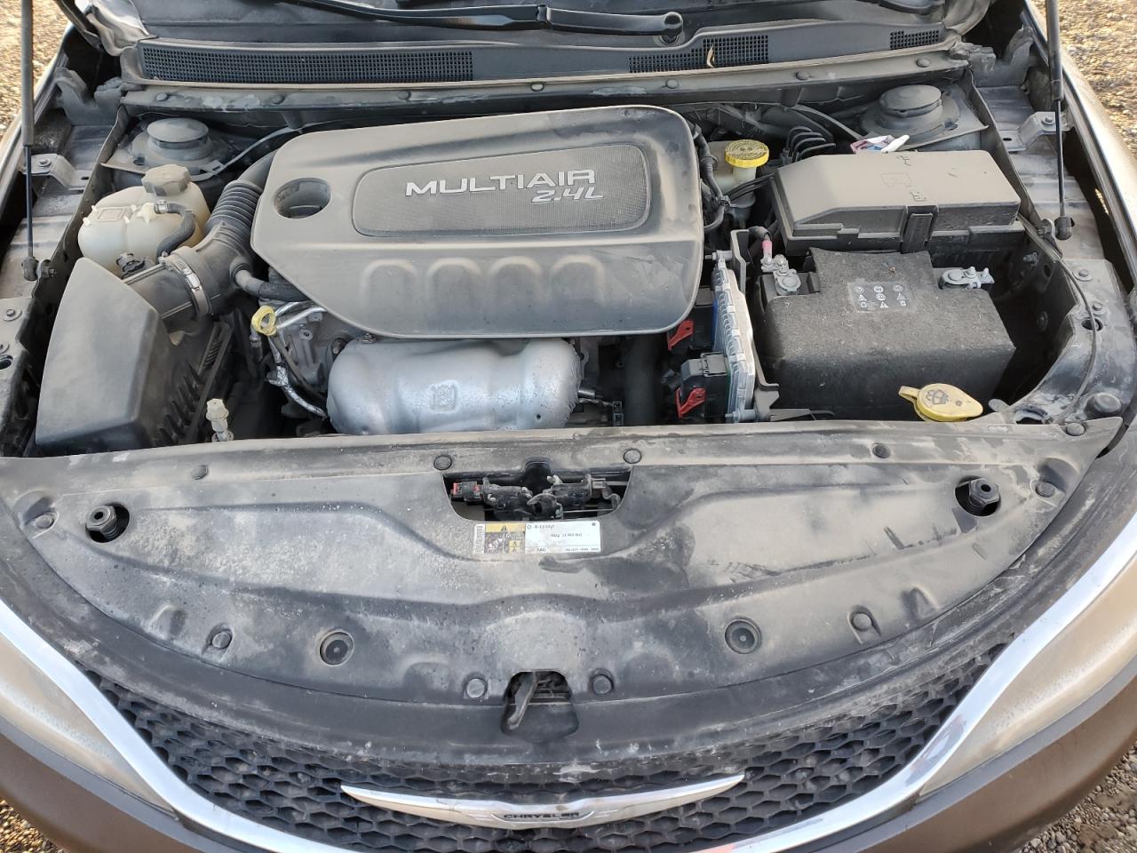 2015 Chrysler 200 - Image 11