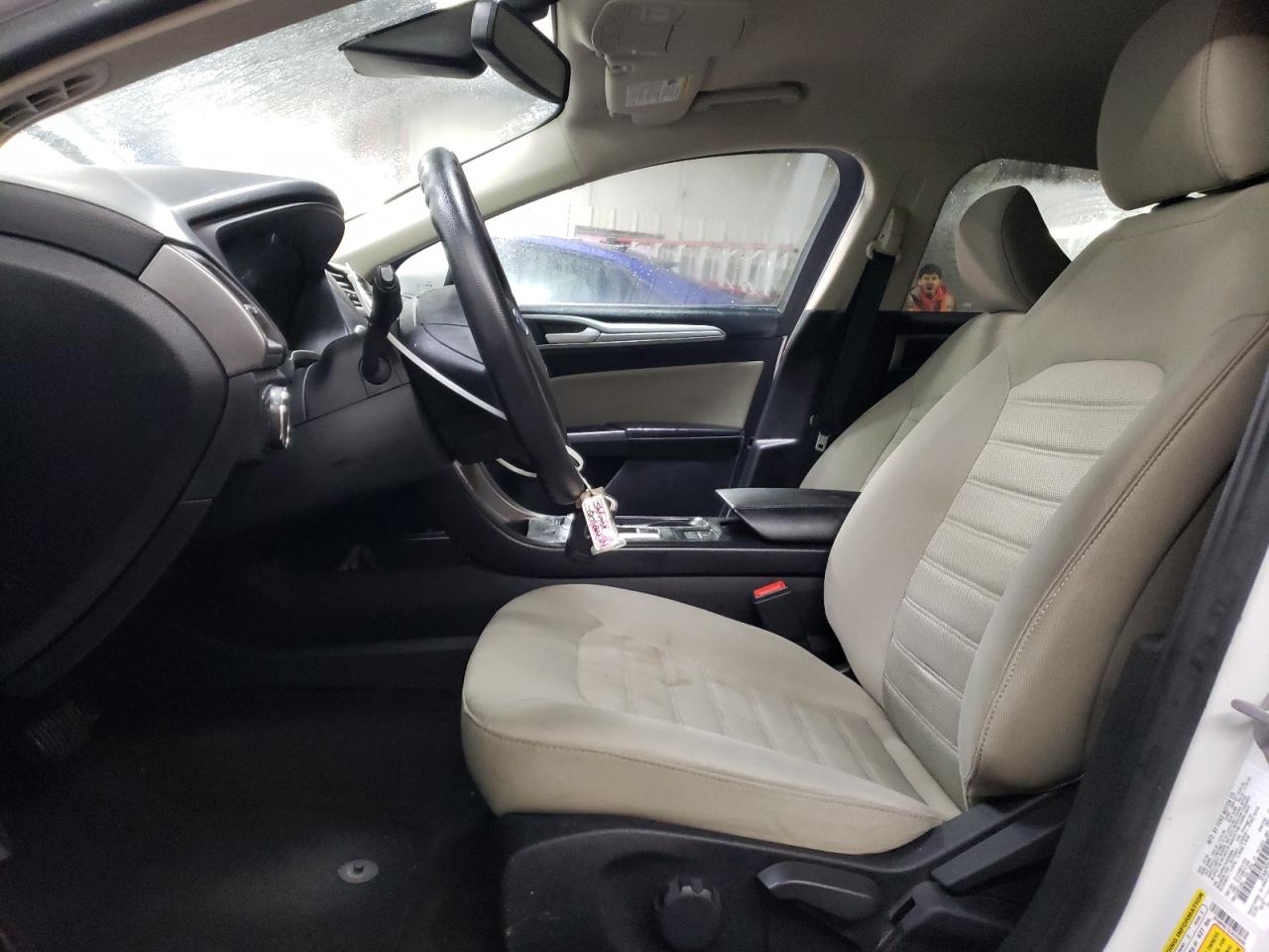 2020 Ford Fusion - Image 7