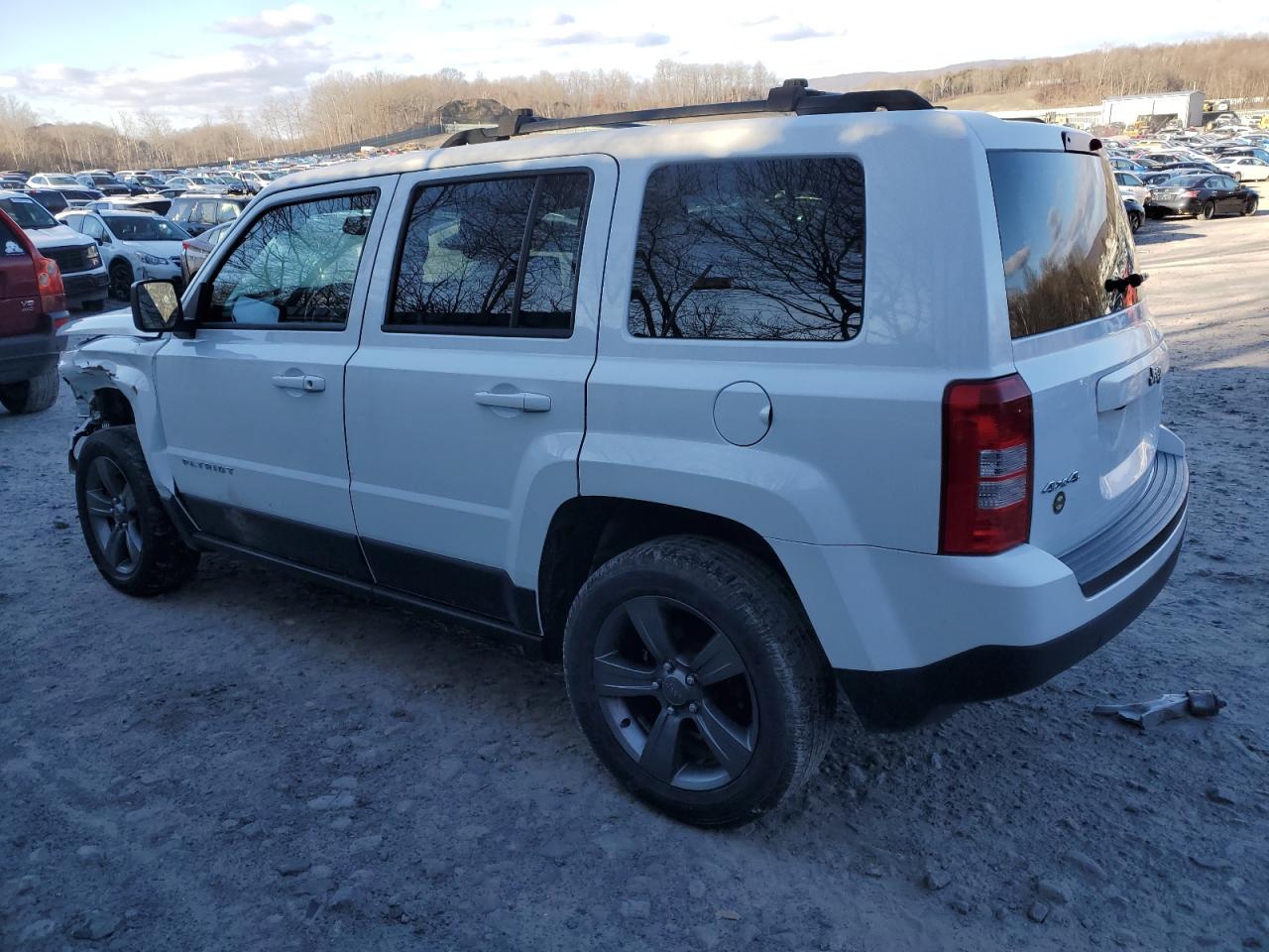 VIN 1C4NJRFB1FD117636 2015 JEEP PATRIOT no.2