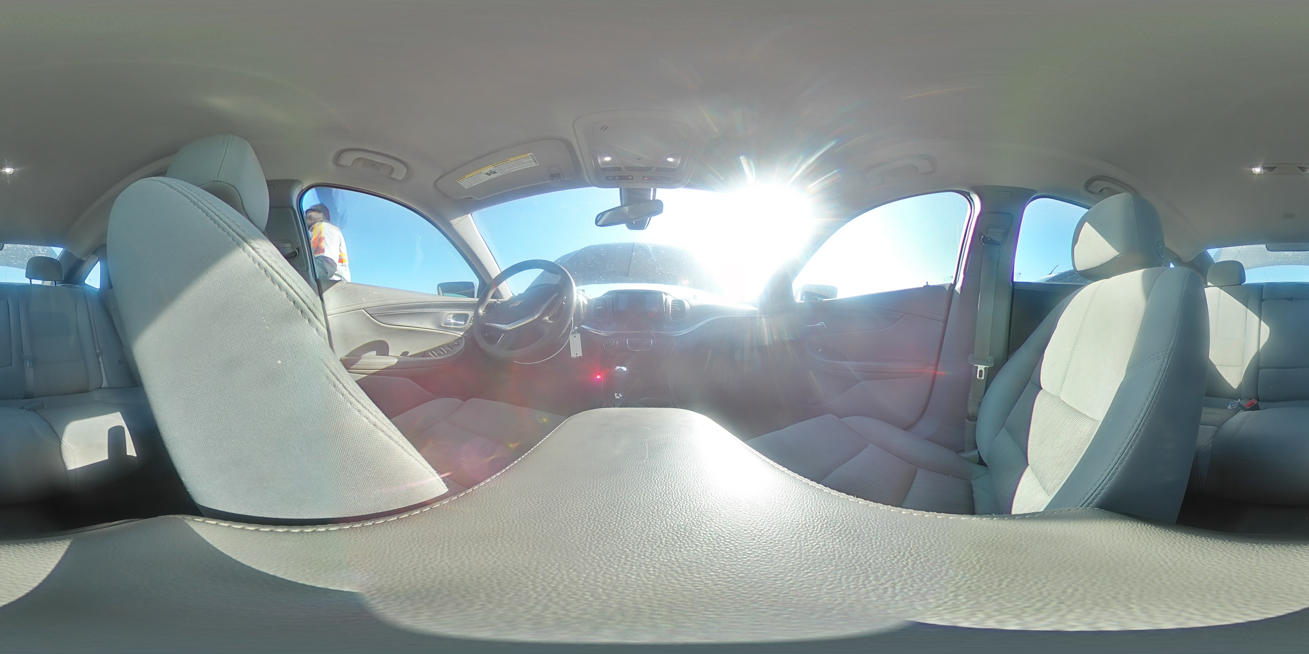 2015 Chevrolet Impala - Image 13