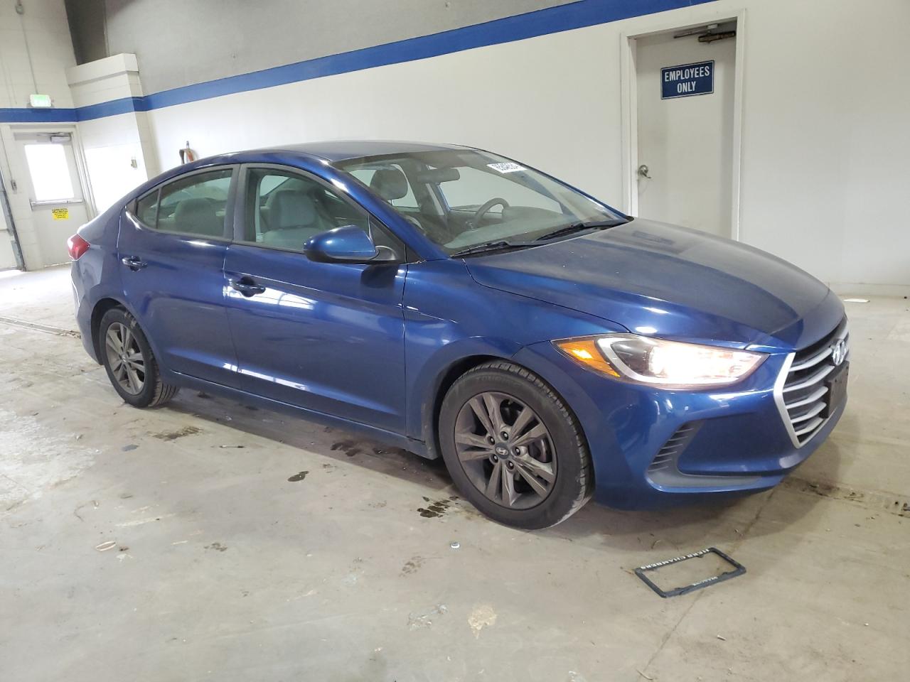 VIN 5NPD84LF0HH036447 2017 HYUNDAI ELANTRA no.4