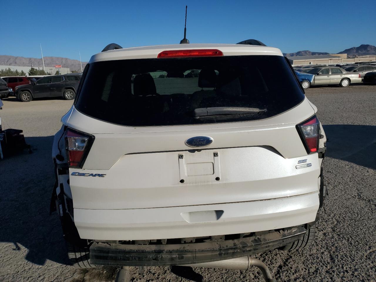 VIN 1FMCU9G9XHUE37000 2017 FORD ESCAPE no.6