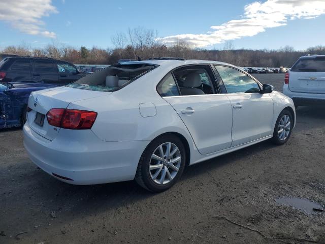  VOLKSWAGEN JETTA 2014 Белы