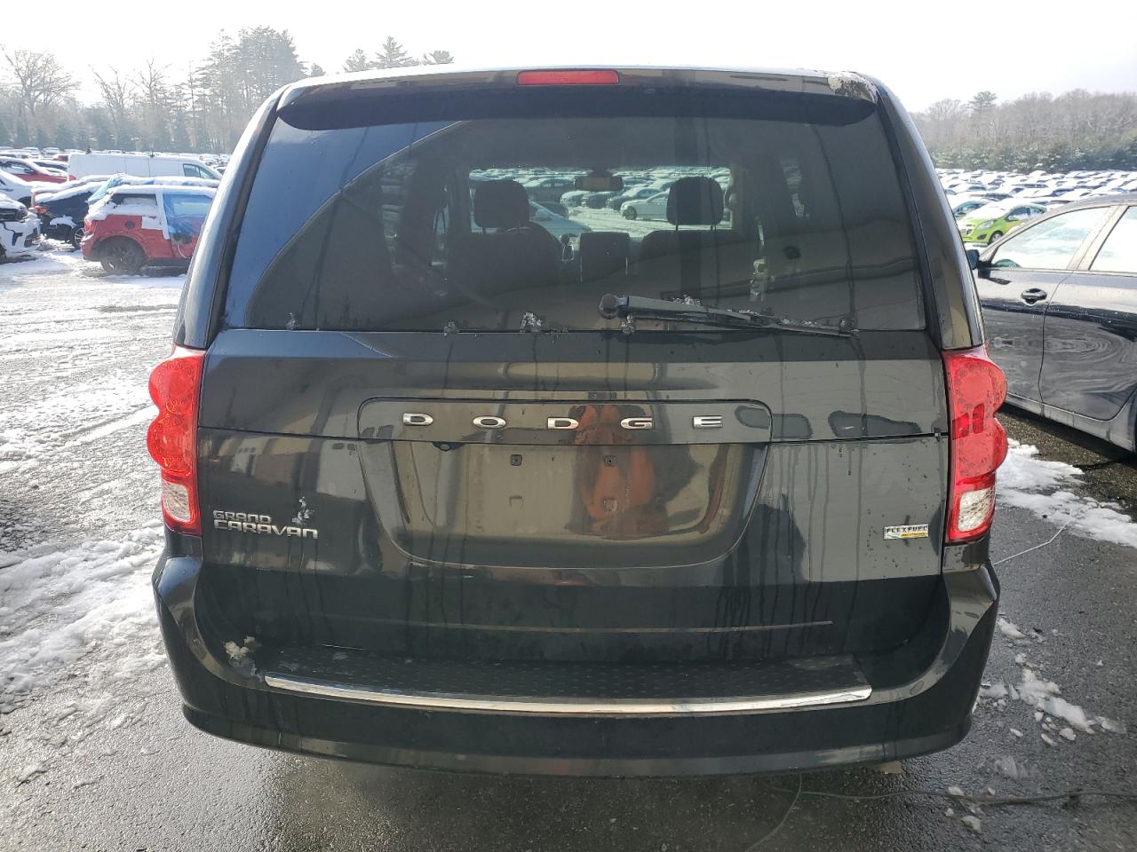 2018 Dodge Caravan - Image 6