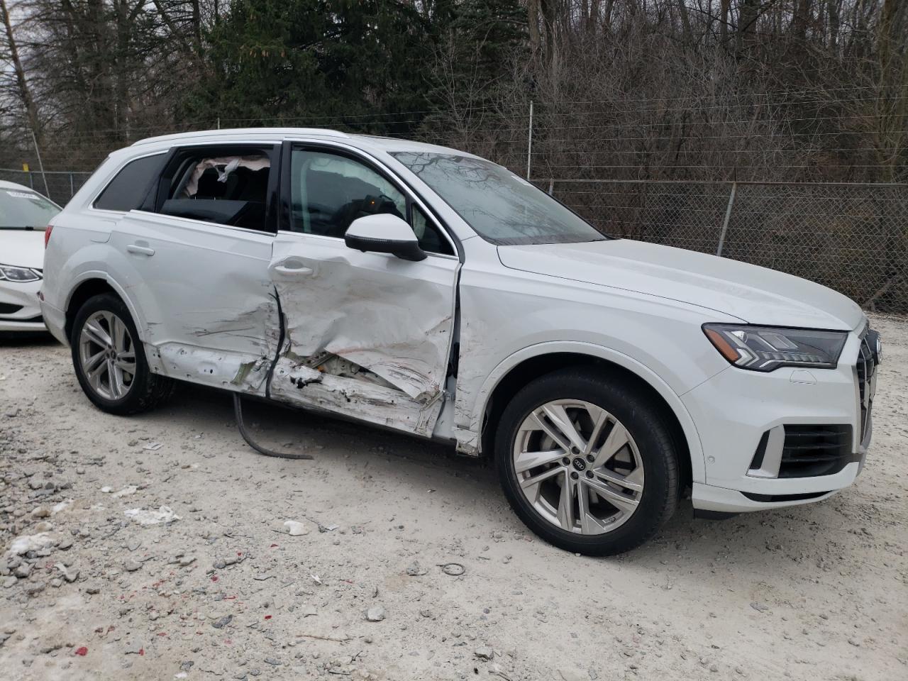 2023 Audi Q7 - Image 4