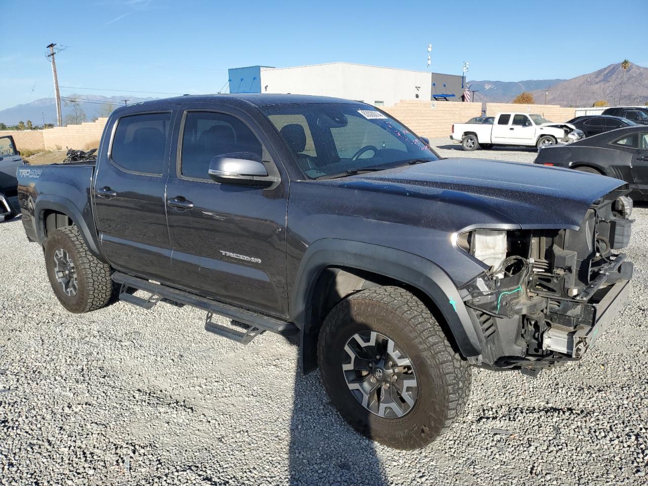 VIN 3TMCZ5AN4KM254613 2019 TOYOTA TACOMA no.4