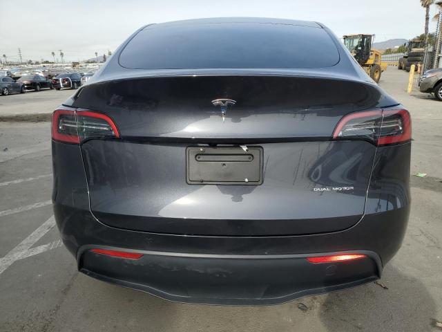  TESLA MODEL Y 2024 Gray