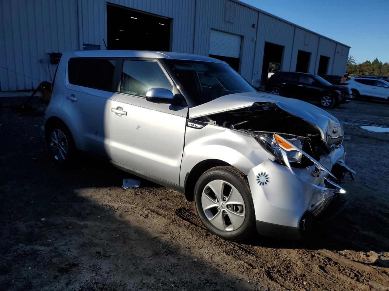 VIN KNDJN2A21G7831428 2016 KIA SOUL no.4