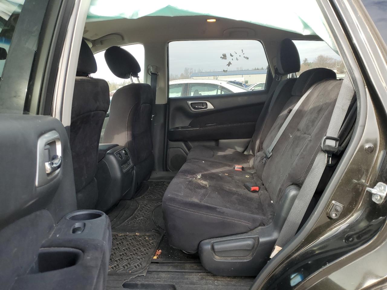 2015 Nissan Pathfinder - Image 11