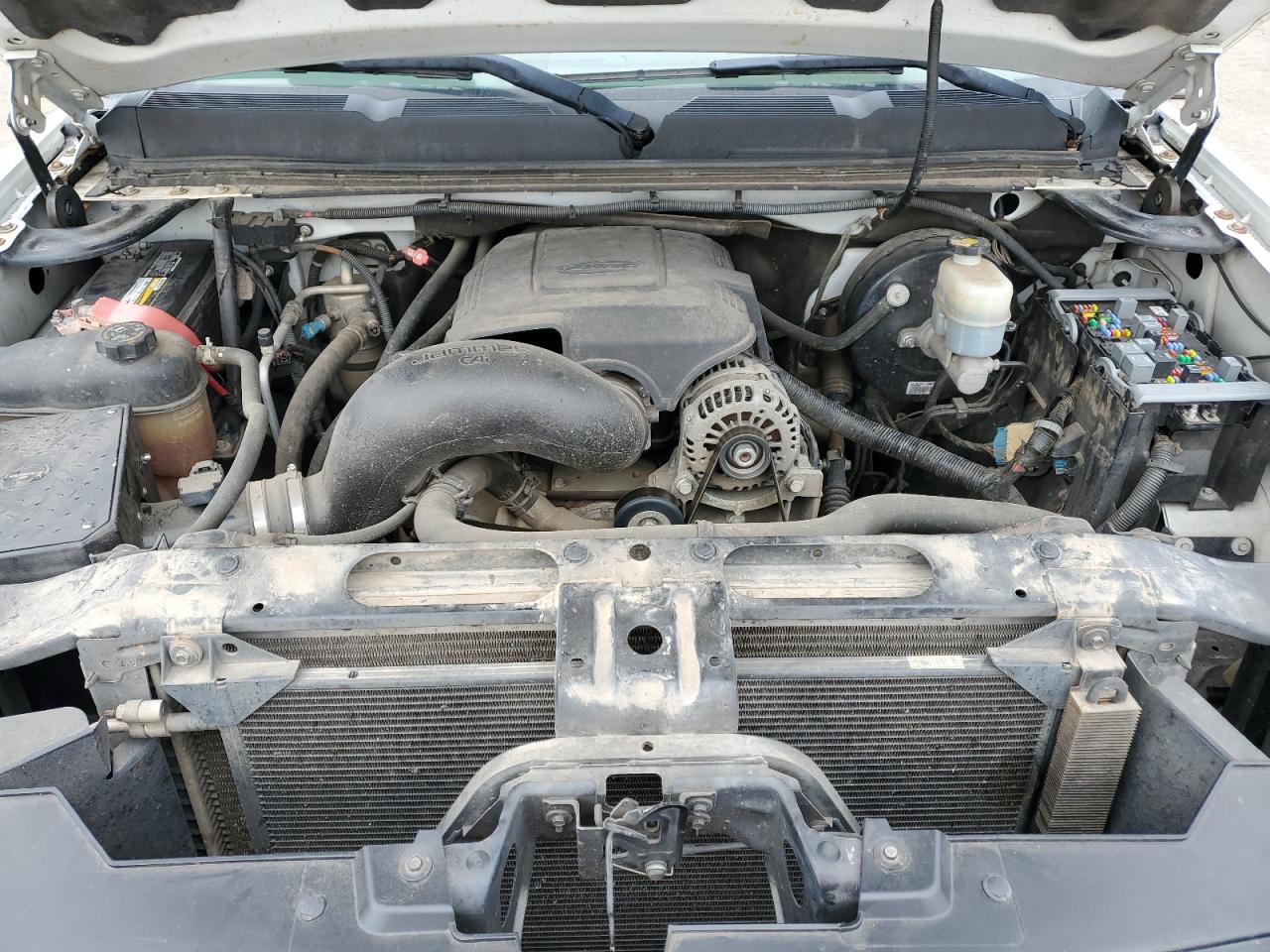 2009 Chevrolet Silverado - Image 11