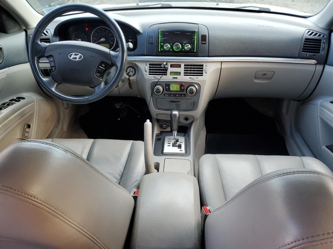 2006 Hyundai Sonata - Image 8